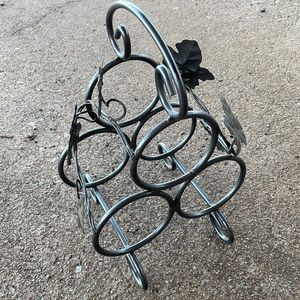 Three bottle wine holder with leaves